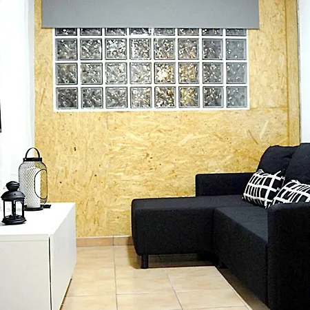 Holiday Av. Vieira Guimaraes Tatil Evi *